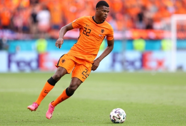 Denzel Dumfries next club odds: Everton into short-priced second-favourites to sign Euro 2020 superstar