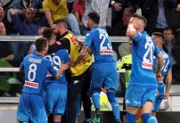 Napoli reignite Scudetto title race with last gasp win over Juventus