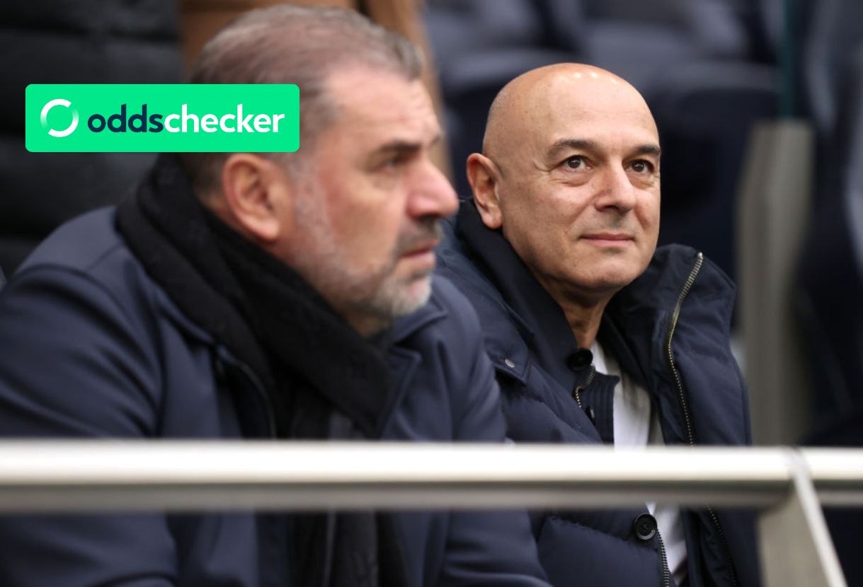 Who is the favourite to sign Garnacho, Tottenham or Chelsea?