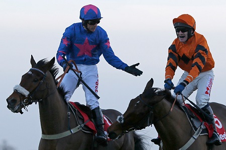 Cue Card scratched from Ryanair Chase