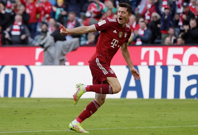 Ballon d'Or 2021 Odds: Lewandowski clear odds-on-favourite to pick up player of the year