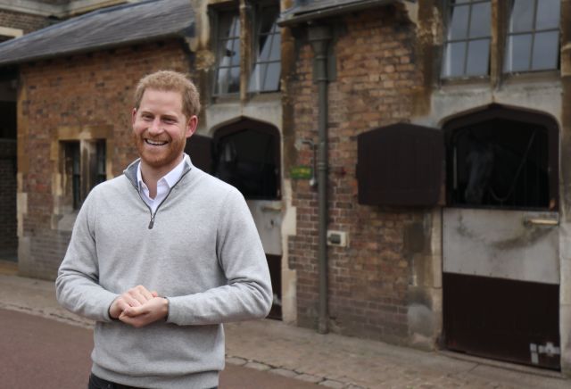 Massive gamble on royal baby name sees odds crash from 50/1 to 4/1