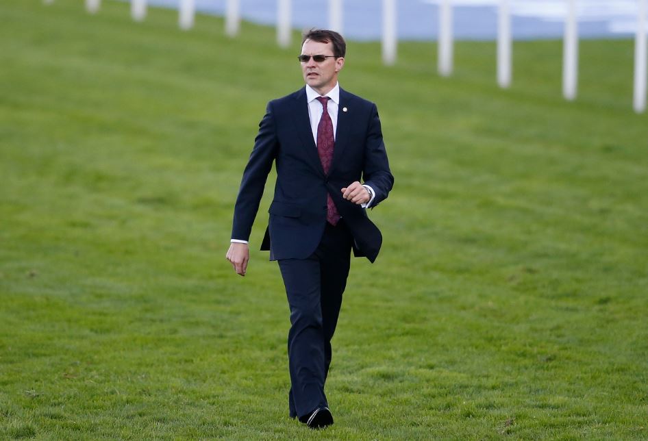 II Paradiso slashed for the St Leger