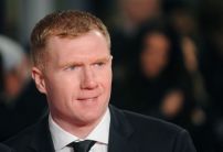 Paul Scholes new favourite for Oldham job 