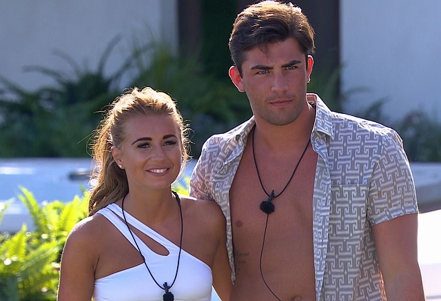 Jack and Dani have a 90% chance of winning Love Island