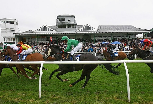 UK Horse Racing Tips: Catterick