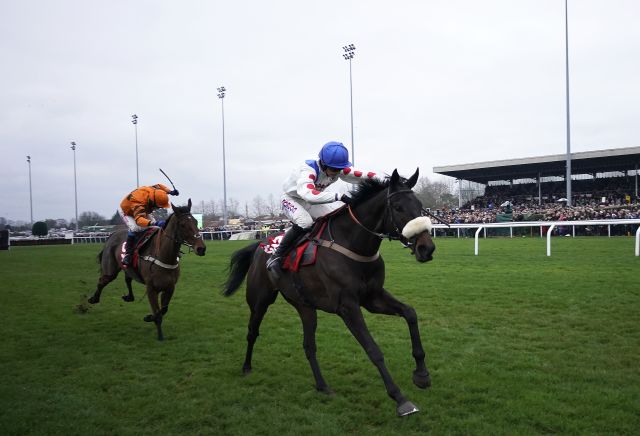 Clan Des Obeaux slashed from 50/1 to 5/1 for Gold Cup following King George success