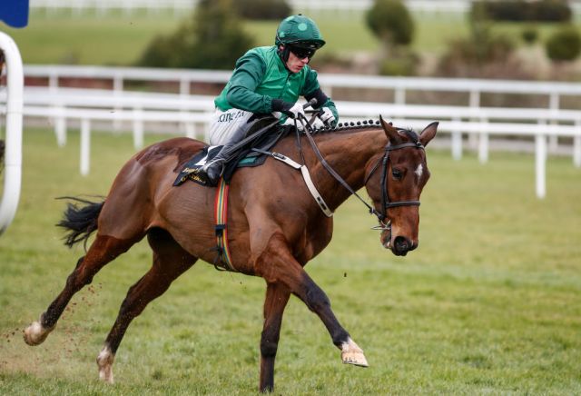 Footpad is odds-on for Arkle after impressive Irish win