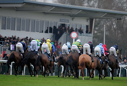 UK Horse Racing Tips: Huntingdon