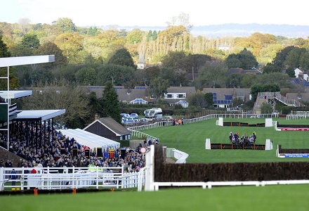 Andy Holding's Monday Horse Racing Tips