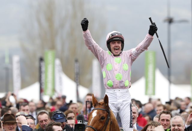 Who will Ruby Walsh will be riding in the Cheltenham Gold Cup?