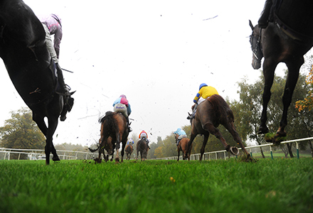 UK Horse Racing Tips: Uttoxeter