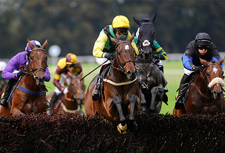 UK Horse Racing Tips: Worcester